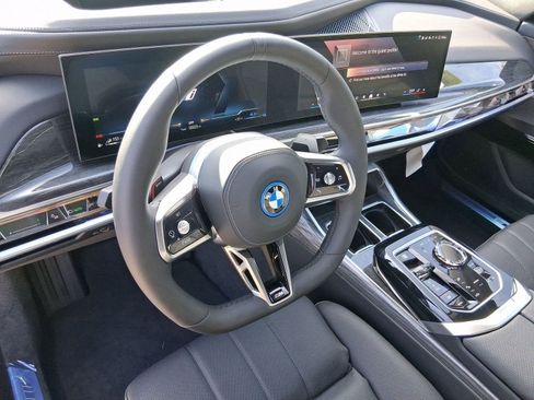 New 2026 BMW 750e xDrive w/ Executive Package image 4