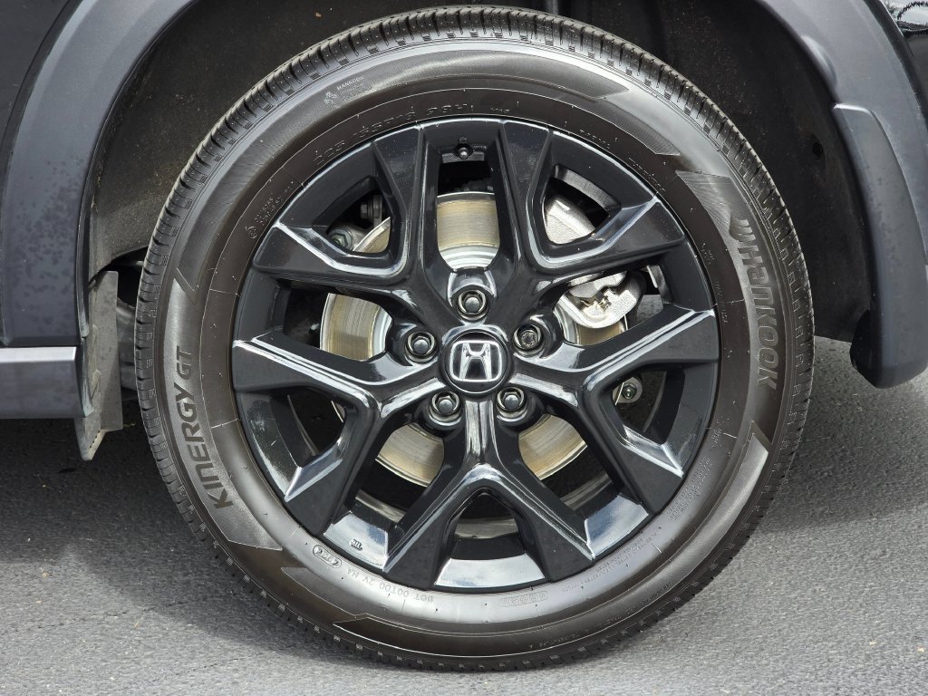 Certified 2025 Honda HR-V Sport image 29