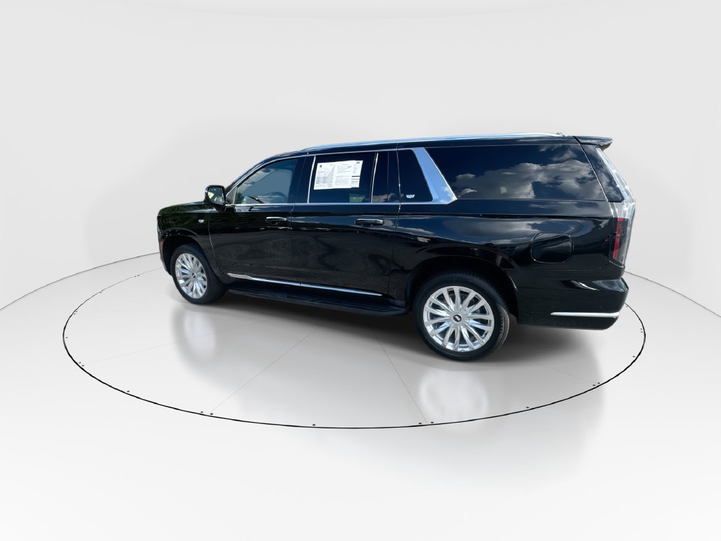 Used 2025 Cadillac Escalade ESV Luxury RWD image 6