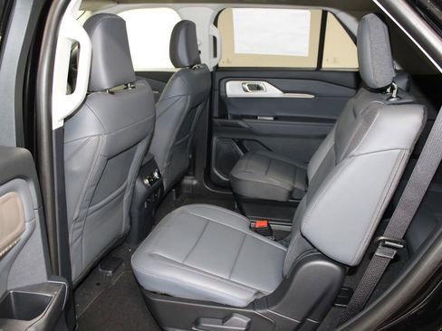 New 2026 Ford Explorer Active w/ Active Comfort Package image 23
