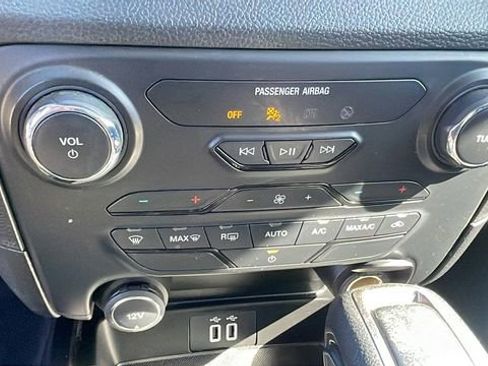 Used 2019 Ford Ranger XLT w/ Equipment Group 301A Mid image 18