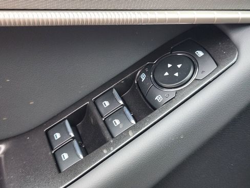 New 2026 Ford Explorer Active RWD image 20