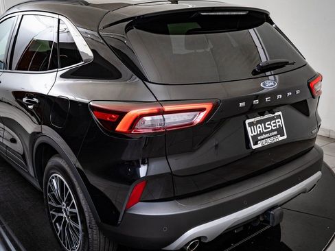 Used 2024 Ford Escape SE w/ Class II Trailer Tow Package FWD image 18