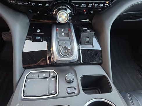 Certified 2024 Acura MDX FWD w/ Technology Package image 9