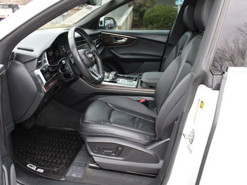 Used 2019 Audi Q8 Premium image 12