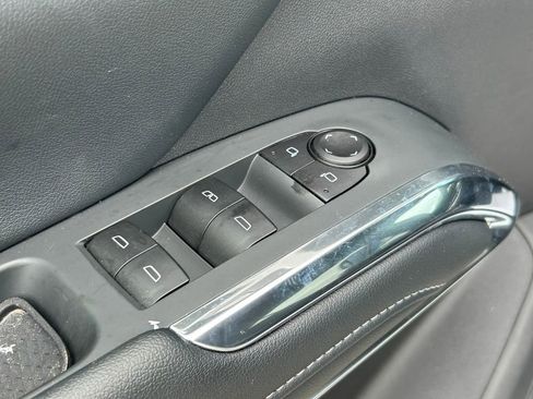 Used 2026 Chevrolet Traverse LT w/ LPO, Floor Liner Package FWD image 22