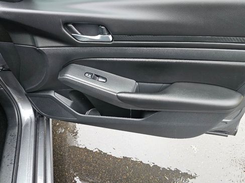 Used 2021 Nissan Altima 2.5 S w/ Driver Assist Package image 17