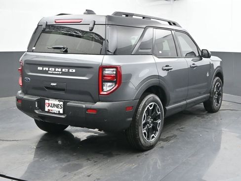 New 2025 Ford Bronco Sport Outer Banks image 9
