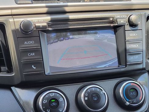 Used 2015 Toyota RAV4 LE AWD/4WD image 17
