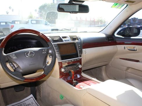 Used 2010 Lexus LS 460 RWD image 20