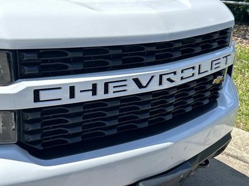Used 2022 Chevrolet Silverado 1500 Custom w/ Safety Confidence Package AWD/4WD image 8