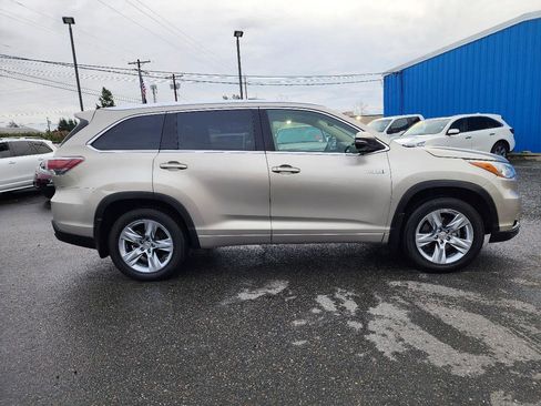Used 2015 Toyota Highlander Limited Platinum image 5