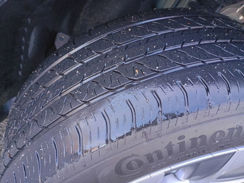 Used 2023 Tesla Model Y Long Range image 26