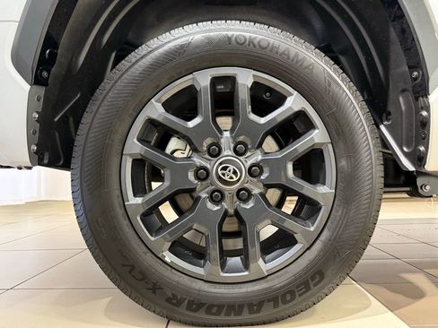New 2026 Toyota Tundra Platinum AWD/4WD image 9