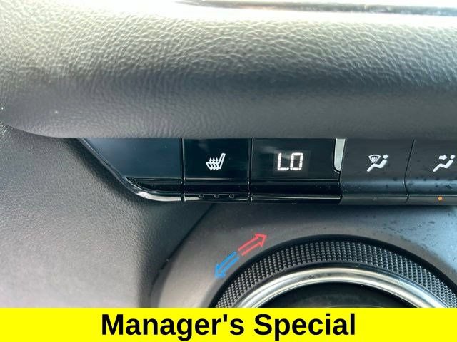 Used 2025 Chevrolet Blazer LT FWD image 29