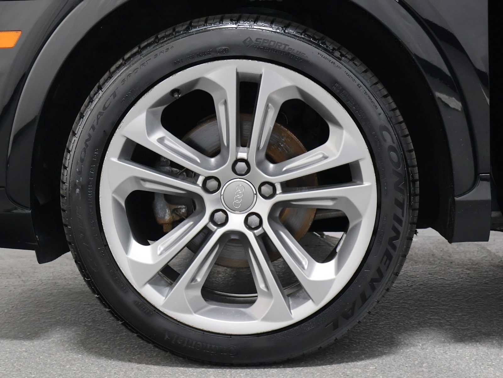 Used 2018 Audi Q3 2.0T Premium AWD/4WD image 36