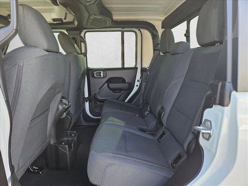 New 2026 Jeep Gladiator Sport image 13