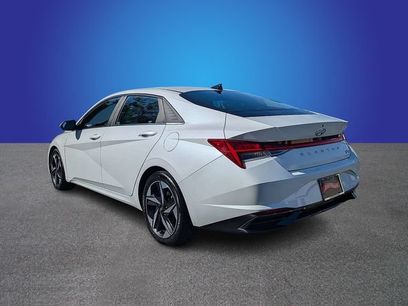 Used 2022 Hyundai Elantra SEL w/ Convenience + Premium Package