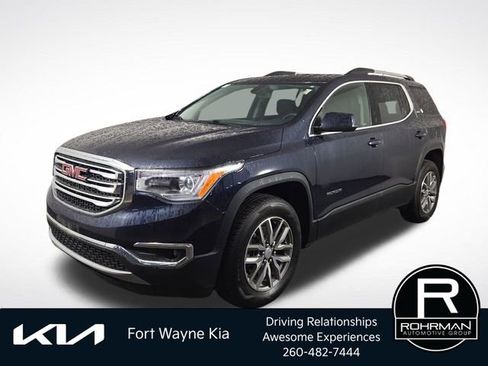 Used 2017 GMC Acadia SLE AWD/4WD image 1