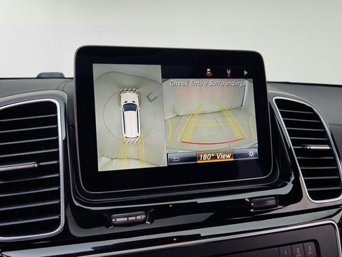 Used 2019 Mercedes-Benz GLS 450 4MATIC image 21