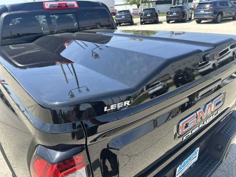 Used 2024 GMC Canyon Denali AWD/4WD image 32