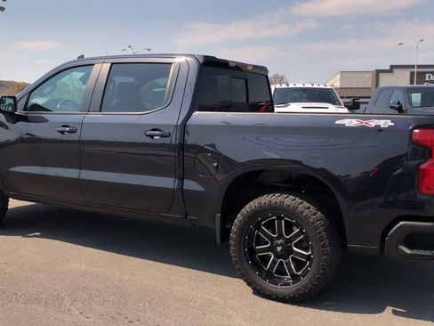 Used 2023 Chevrolet Silverado 1500 RST w/ Convenience Package II AWD/4WD image 5