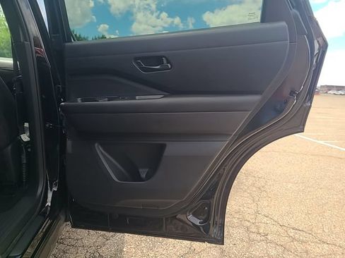 Used 2025 Nissan Pathfinder Rock Creek AWD/4WD image 29