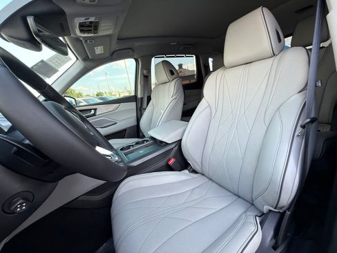 Certified 2026 Acura MDX SH-AWD w/ Advance Package image 10