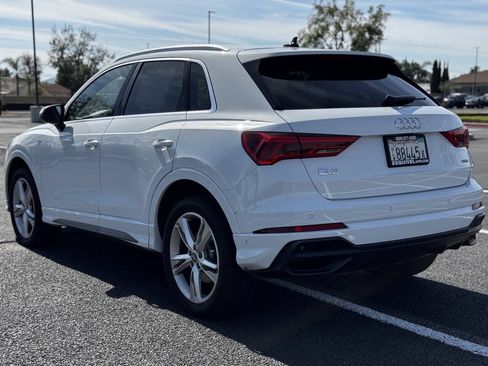 Used 2020 Audi Q3 2.0T Premium w/ Convenience Package AWD/4WD image 3