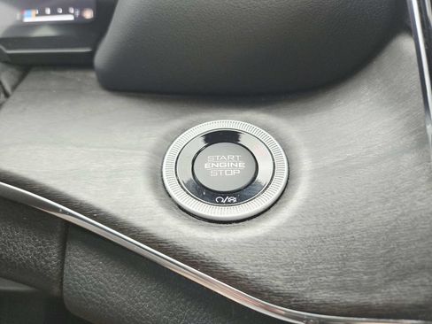 Used 2023 Jeep Grand Cherokee Overland w/ Luxury Tech Group IV AWD/4WD image 29