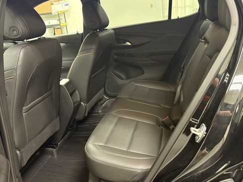 Used 2024 Buick Envista Avenir image 17