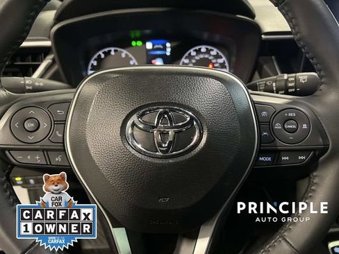 Used 2025 Toyota Corolla Cross AWD Hybrid image 17