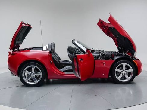 Used 2008 Pontiac Solstice Convertible w/ Premium Package RWD image 14