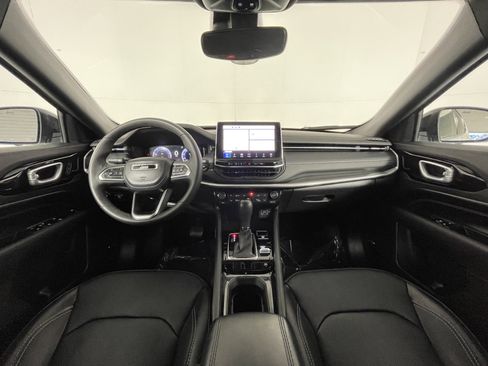 Used 2023 Jeep Compass High Altitude w/ Driver Assist Group I image 11