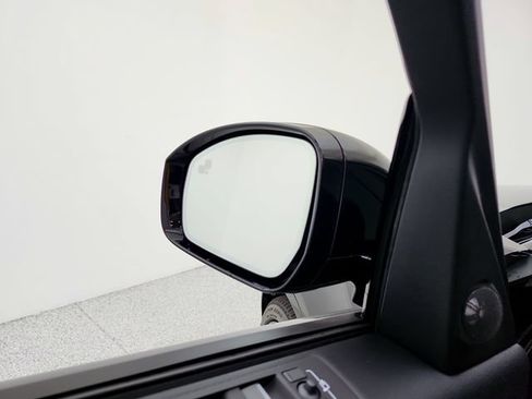 New 2026 Land Rover Discovery Limited Edition AWD/4WD image 23