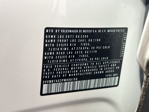 Used 2023 Volkswagen Tiguan SE AWD/4WD image 31
