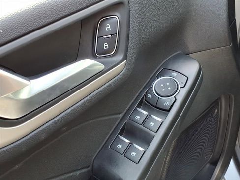 Used 2022 Ford Escape SEL image 14