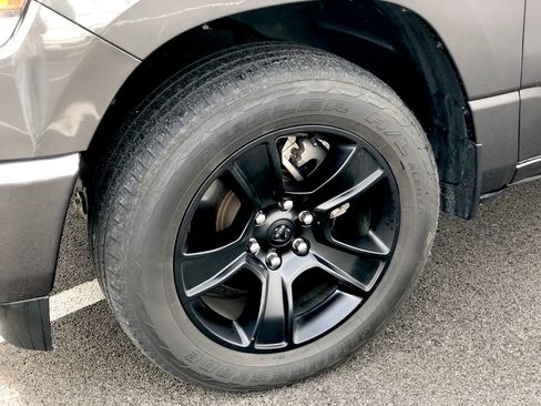 Used 2020 RAM 1500 Big Horn image 2