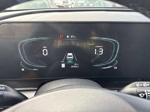 Used 2023 Kia Sportage EX image 36