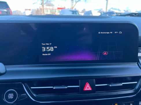 Used 2024 Kia Seltos S image 16