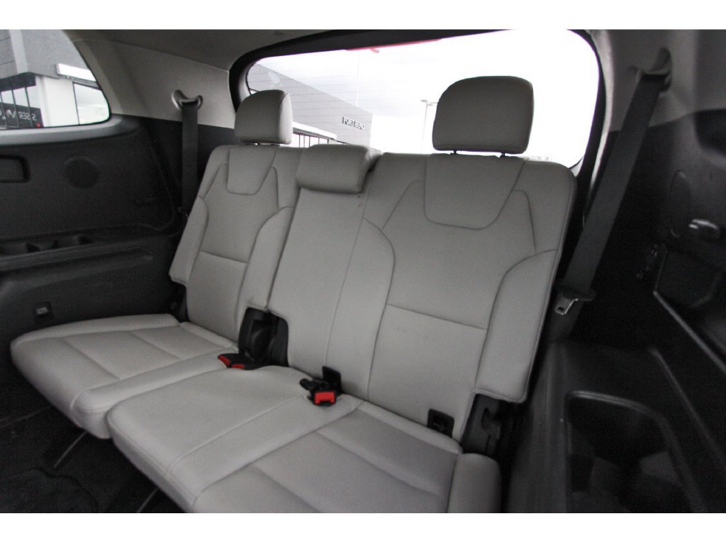 Used 2024 Kia Telluride SX w/ Towing Package FWD image 32