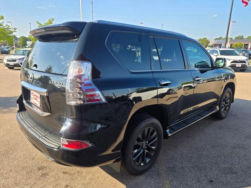 Used 2020 Lexus GX 460 Premium w/ Premium Package AWD/4WD image 4