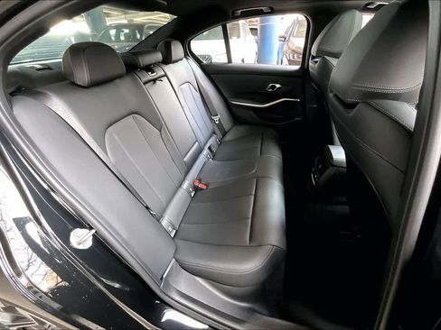 Certified 2025 BMW 330i Sedan image 20