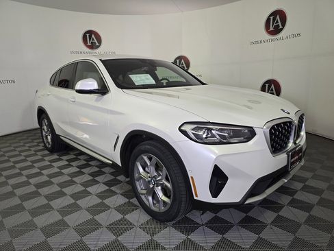 Used 2022 BMW X4 xDrive30i image 1