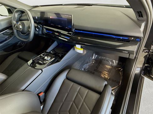 Used 2025 BMW 530i 530i image 31