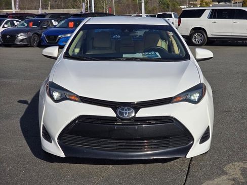 Used 2018 Toyota Corolla LE image 22