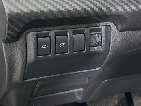 Used 2024 Subaru Ascent Premium w/ Convenience Package image 14