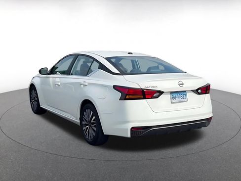 Used 2026 Nissan Altima 2.5 SV FWD image 11
