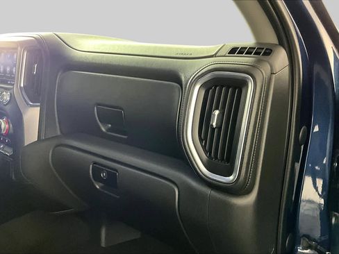 Used 2020 GMC Sierra 1500 Elevation w/ Elevation Value Package AWD/4WD image 16