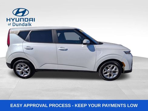 Used 2022 Kia Soul LX w/ Technology Package image 8